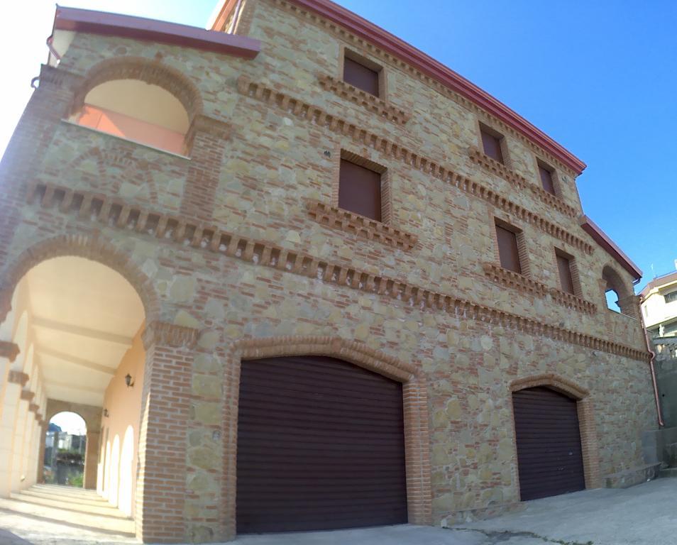 B&B Castello Michelina San Nicola dell'Alto Exterior photo