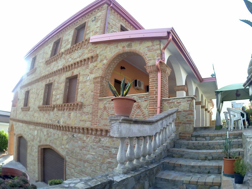 B&B Castello Michelina San Nicola dell'Alto Exterior photo